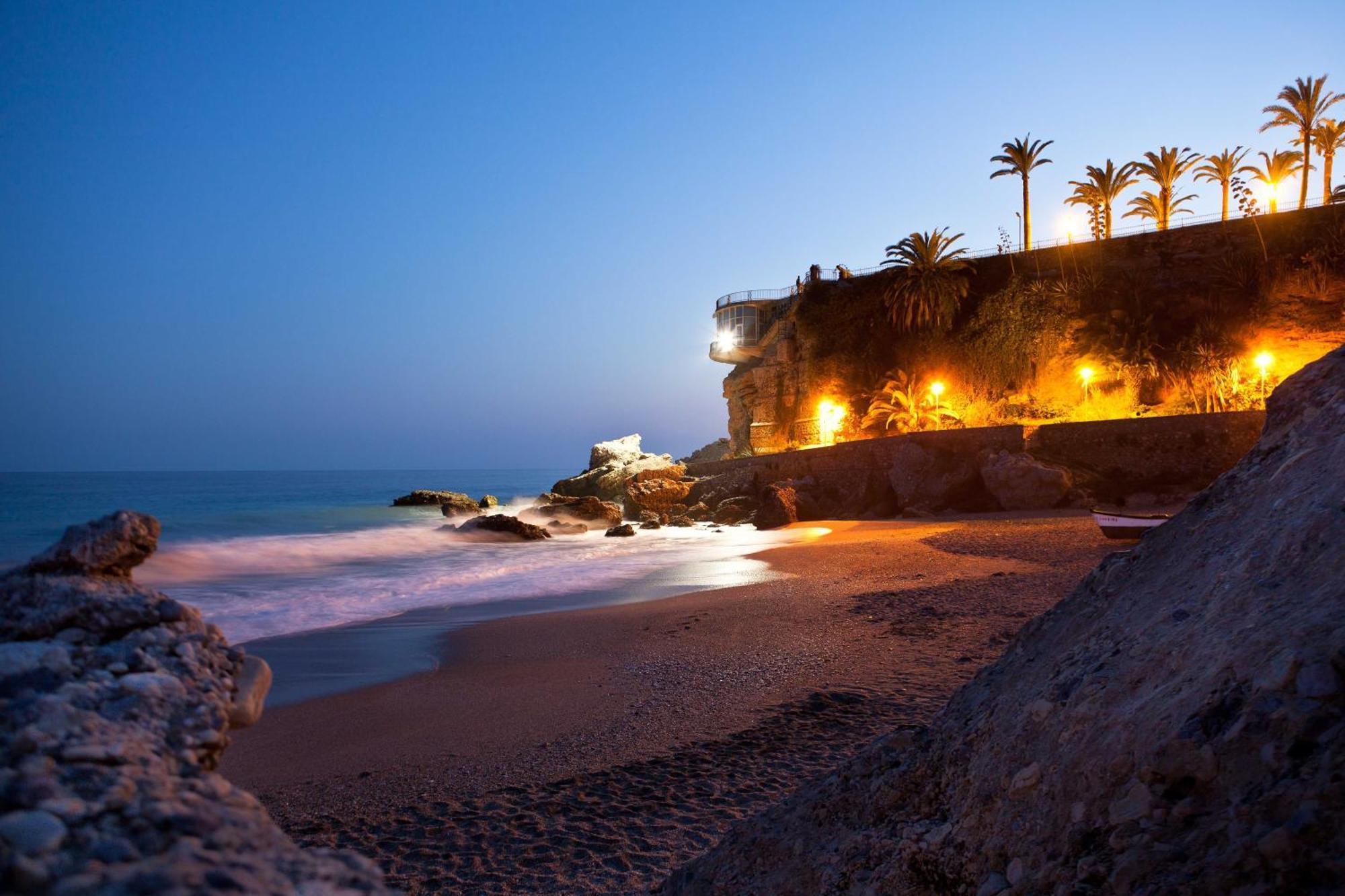 At Almoraide Rooms Suites (Adults Only) Nerja Exteriér fotografie