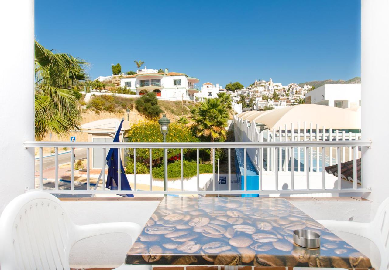 At Almoraide Rooms Suites (Adults Only) Nerja Exteriér fotografie