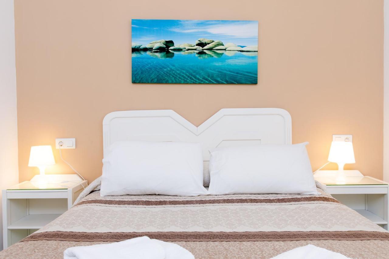 At Almoraide Rooms Suites (Adults Only) Nerja Exteriér fotografie