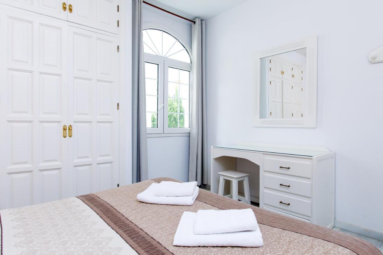 At Almoraide Rooms Suites (Adults Only) Nerja Exteriér fotografie